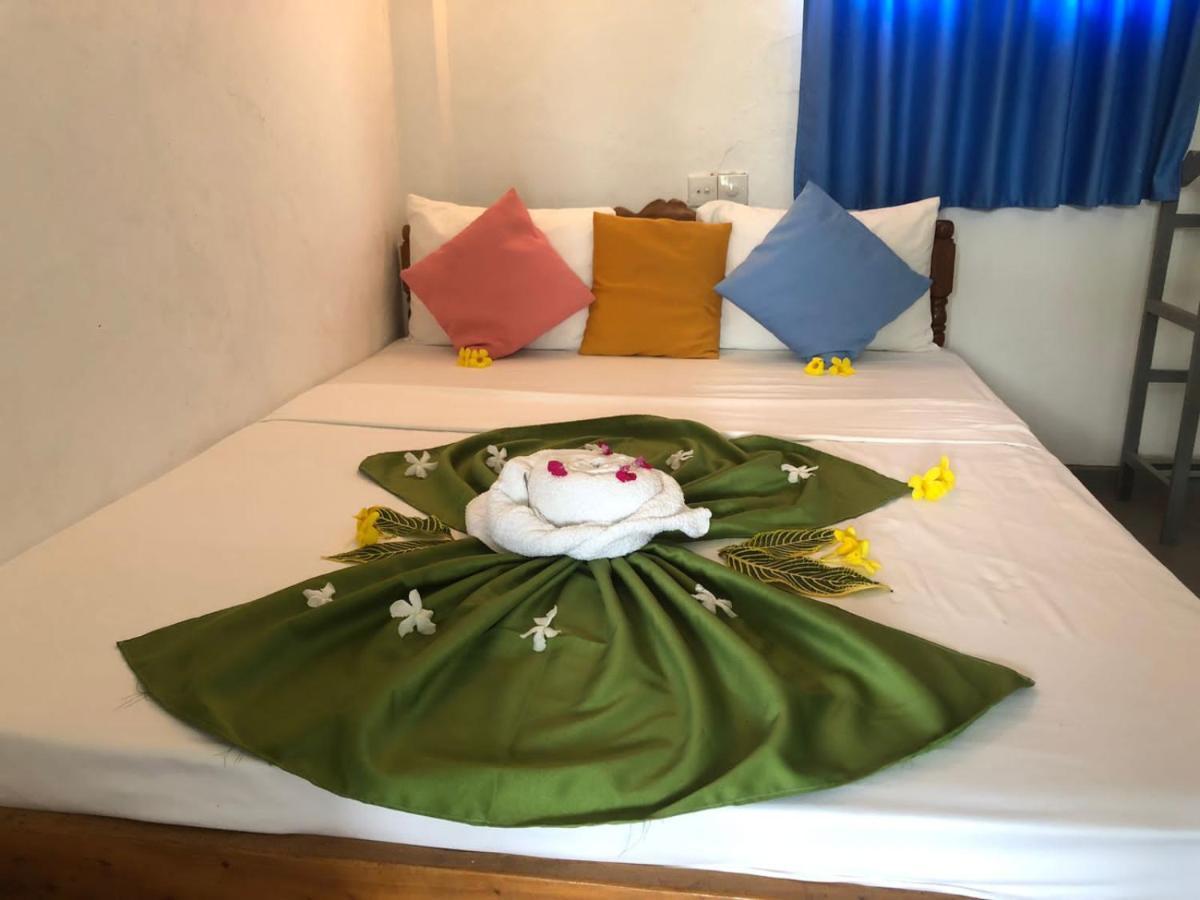 Rock Paradise Beach Hotel & Restaurent Tangalle Eksteriør bilde