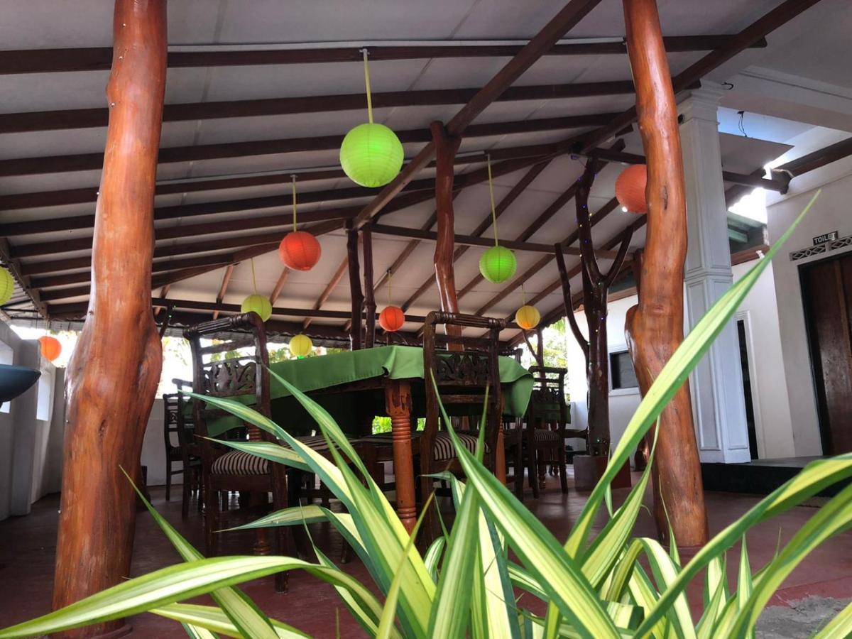 Rock Paradise Beach Hotel & Restaurent Tangalle Eksteriør bilde