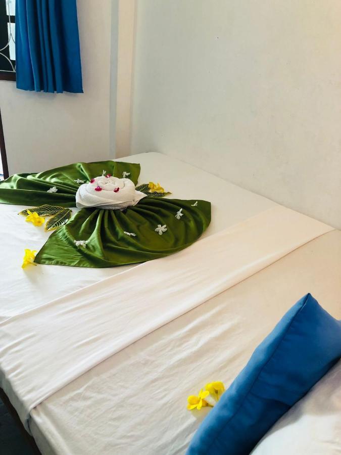 Rock Paradise Beach Hotel & Restaurent Tangalle Eksteriør bilde
