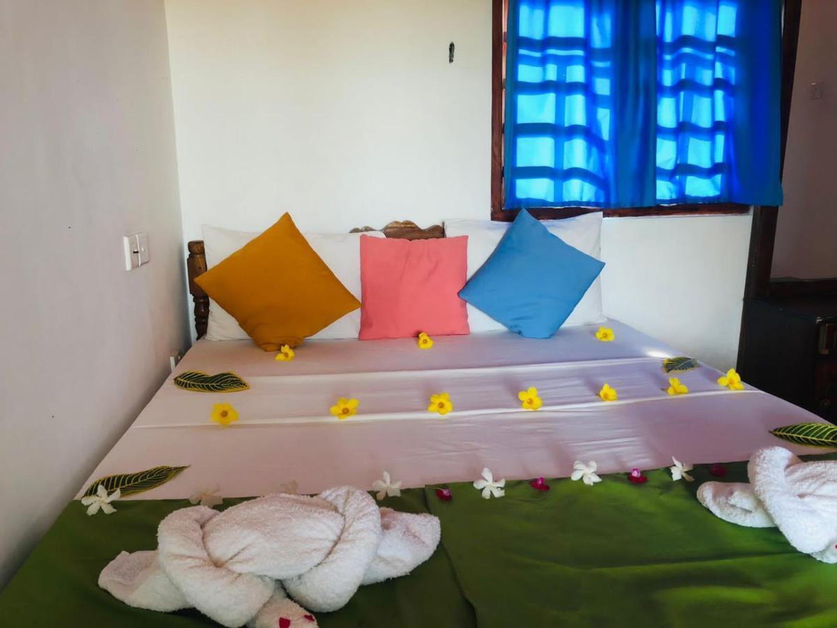 Rock Paradise Beach Hotel & Restaurent Tangalle Eksteriør bilde